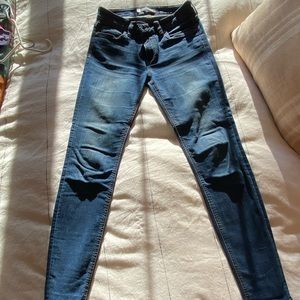 Kut from the cloth skinny jeans.